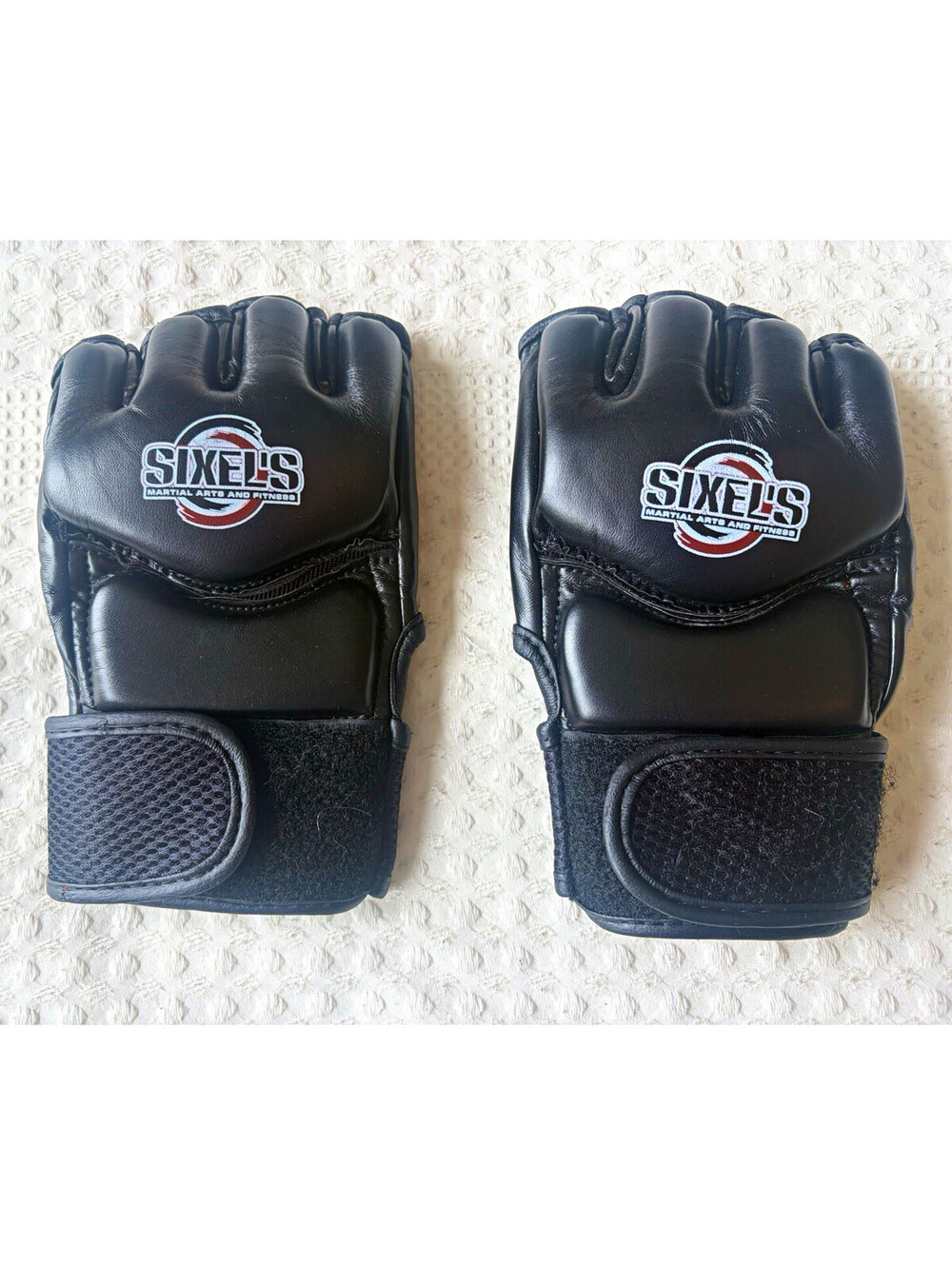 Century Sixels Grappling Gloves for MMA Adult Unisex Black Size M